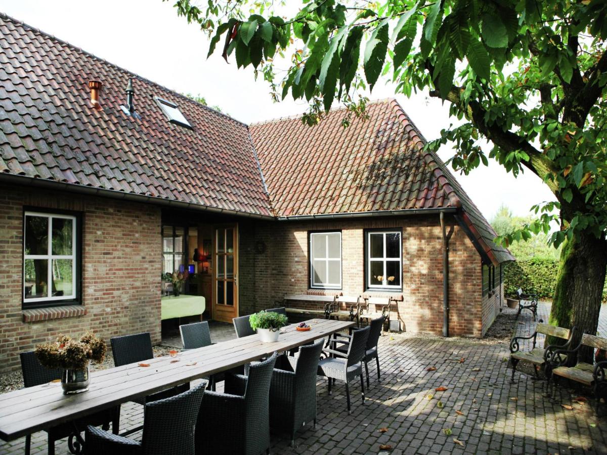 Atmospheric country house in Asten on a golf course - Housity