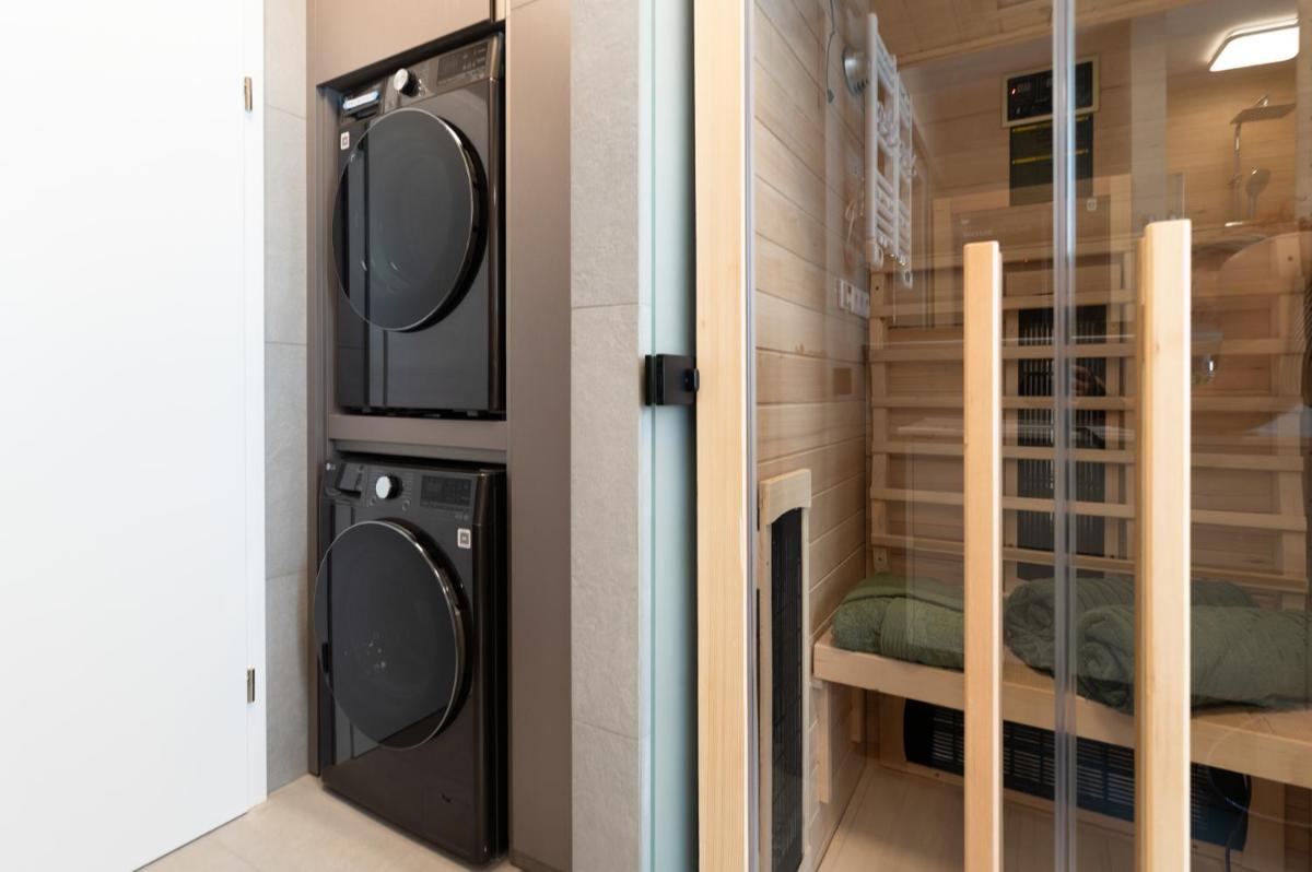 HOUSE 756 MAINZ modernes DESIGN-FERIENHAUS mit SAUNA, KAMIN, 4 SZ, 3 Bäder, OUTDOOR-Küche, PARKEN, nahe ALTSTADT, MESSE und AIRPORT - Hizvo