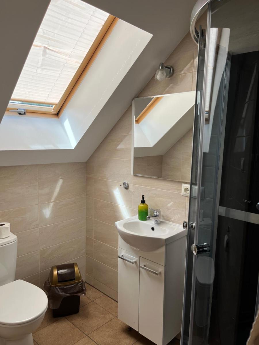 Zajazd pod Jarem - Housity