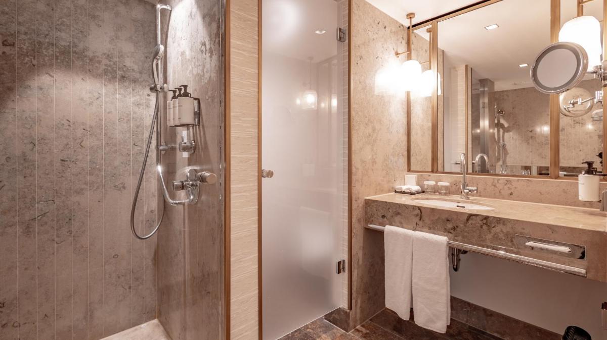 Ein Badezimmer in der Unterkunft InterContinental Berlin by IHG