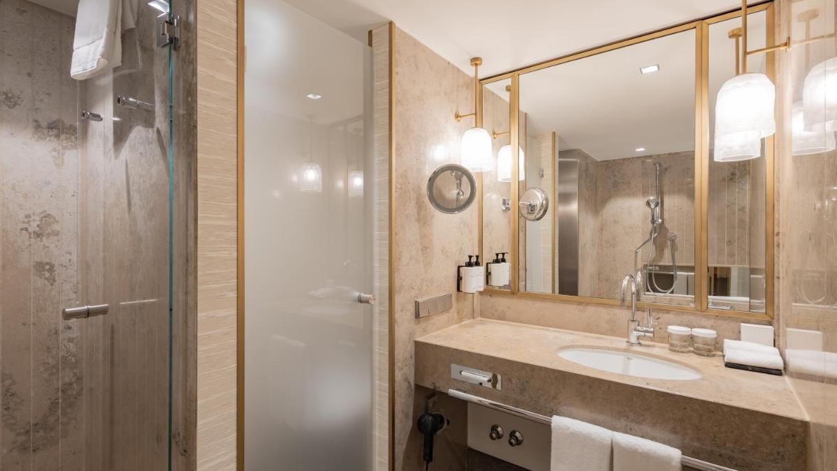 Ein Badezimmer in der Unterkunft InterContinental Berlin by IHG