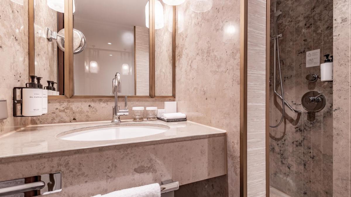 Ein Badezimmer in der Unterkunft InterContinental Berlin by IHG