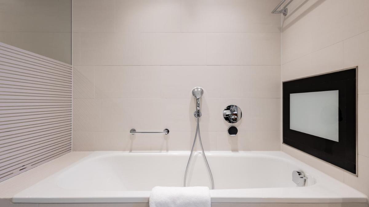 Ein Badezimmer in der Unterkunft InterContinental Berlin by IHG