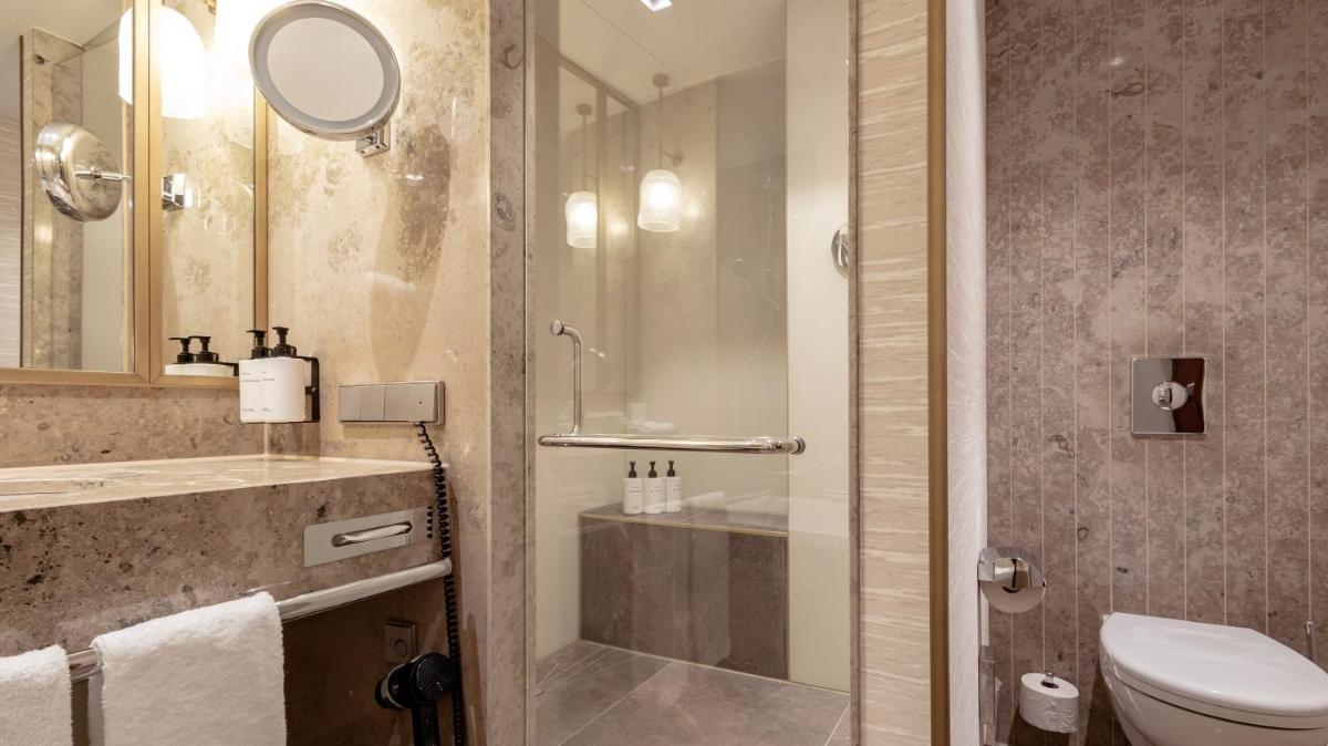 Ein Badezimmer in der Unterkunft InterContinental Berlin by IHG