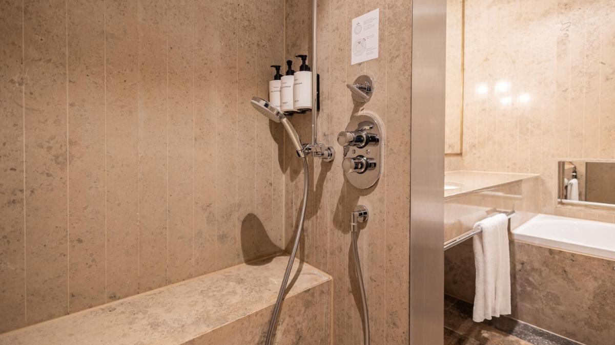 Ein Badezimmer in der Unterkunft InterContinental Berlin by IHG
