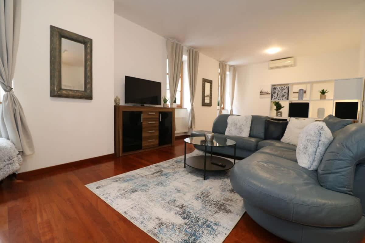 Charming apartment in the heart of Bratislava - Hizvo
