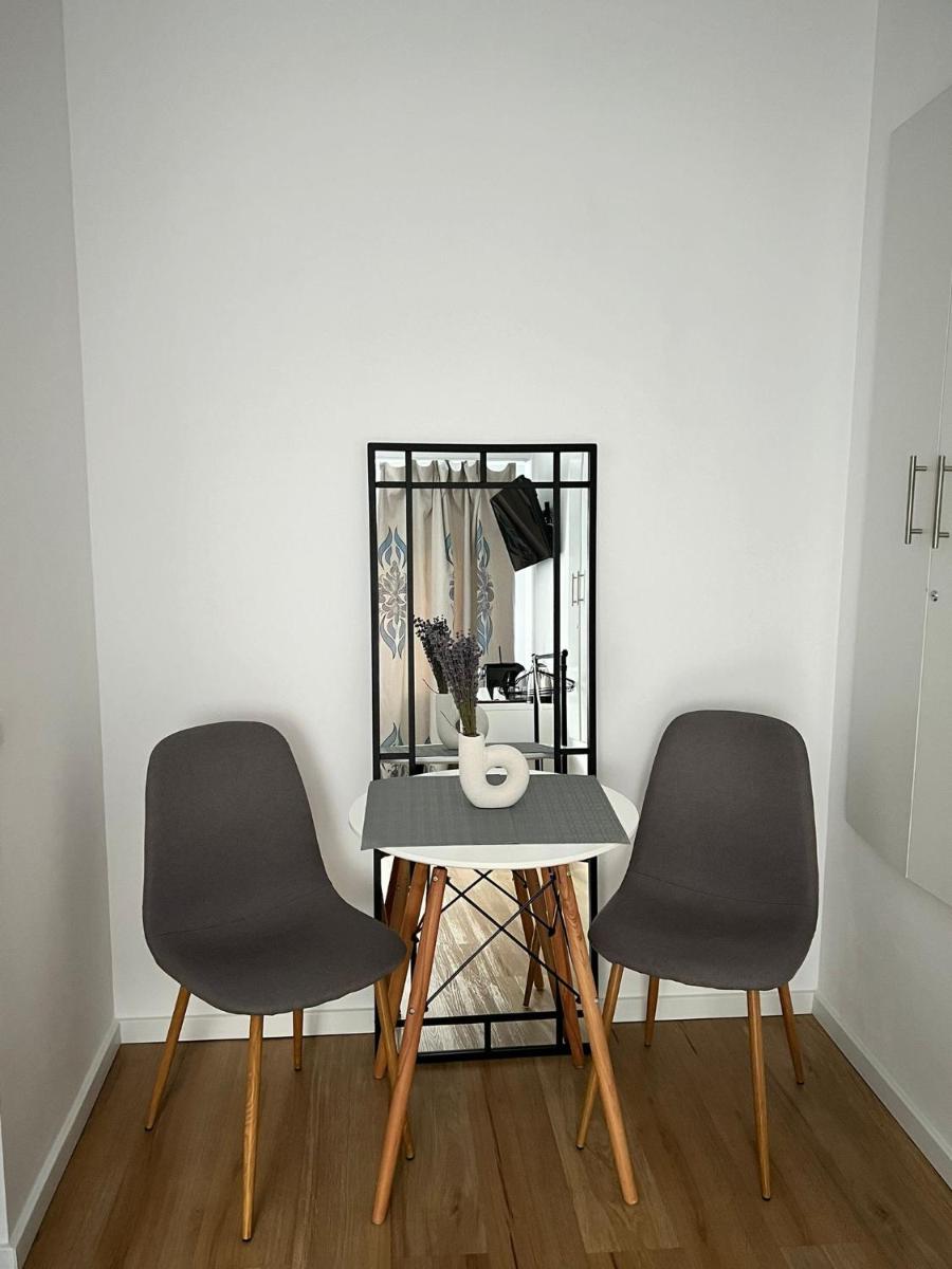 Accommode - Housity