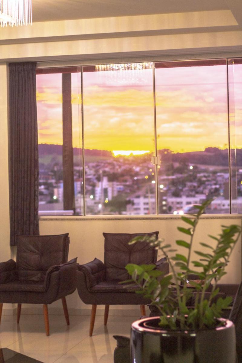 LH Plaza Hotel - Housity