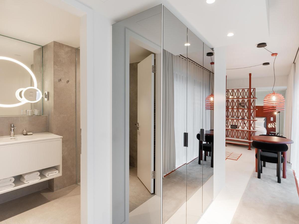 Ein Badezimmer in der Unterkunft KPM Hotel & Residences Berlin, a Member of Design Hotels