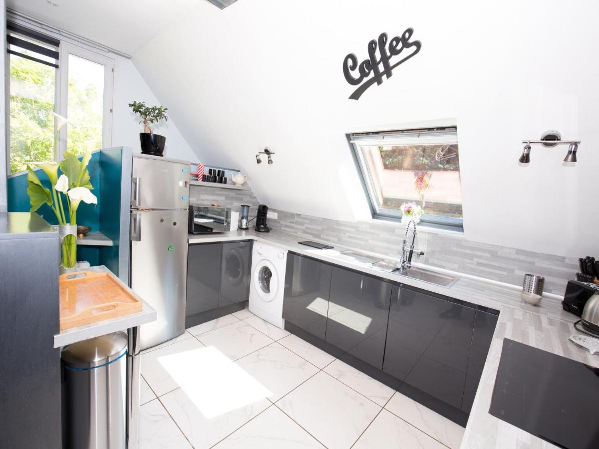 Luxury Normandy Retreat - Housity