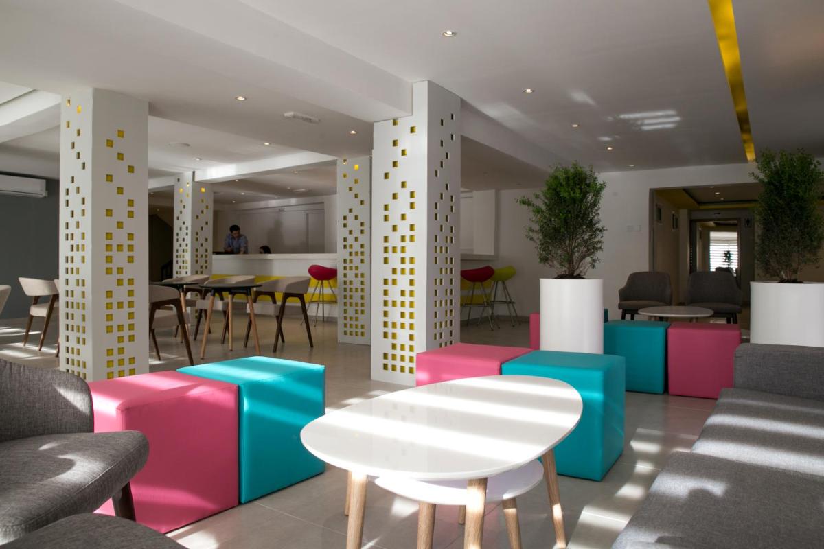 Flora Maria Hotel - Housity