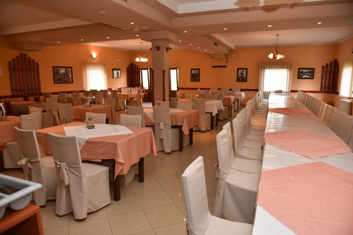 Bistro Kristina - Housity