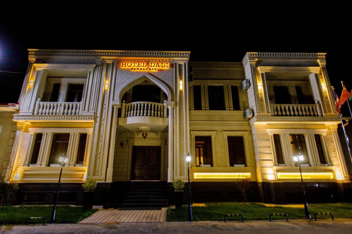 Hotel Dali Samarkand - Housity