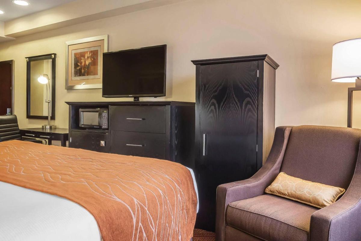 Comfort Inn & Suites LaGuardia Airport - Housity