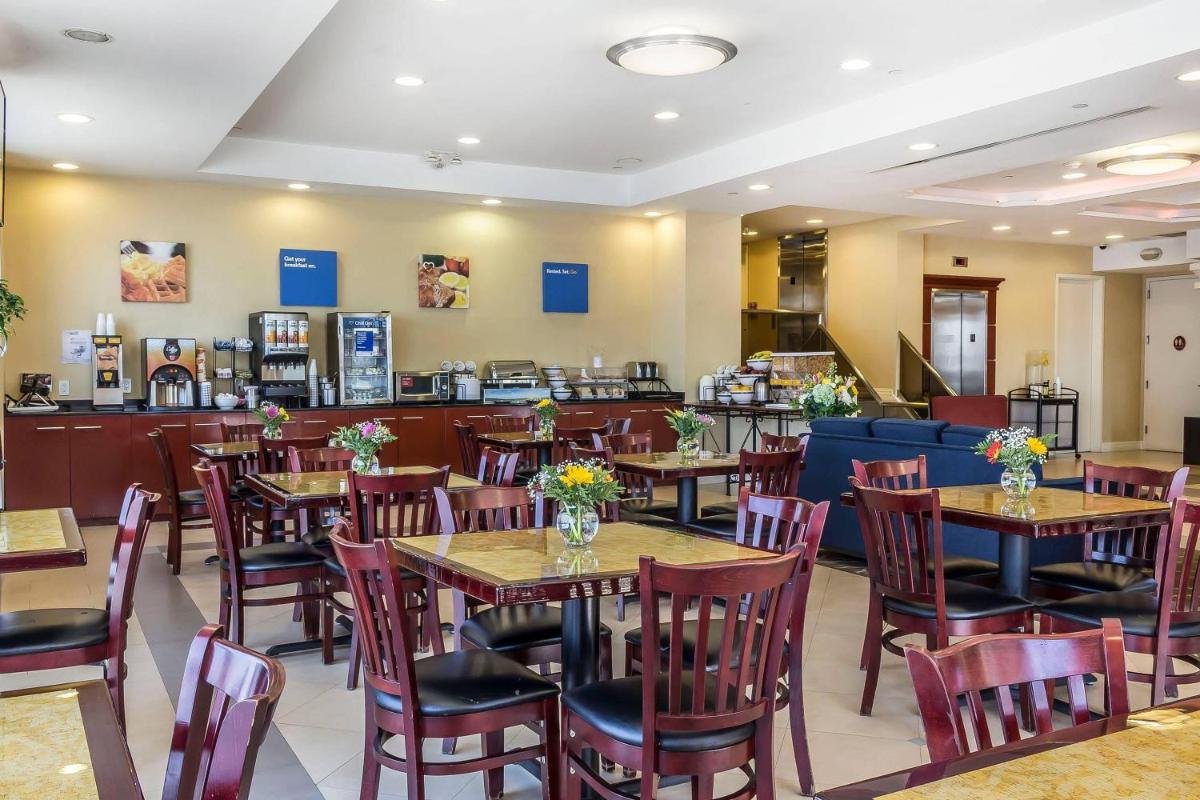 Comfort Inn & Suites LaGuardia Airport - Housity