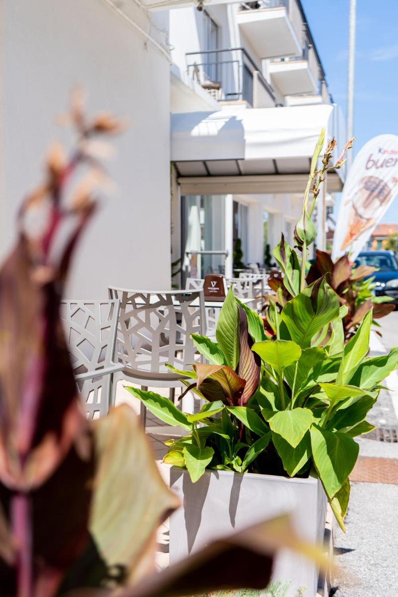 Hotel Laura - Housity