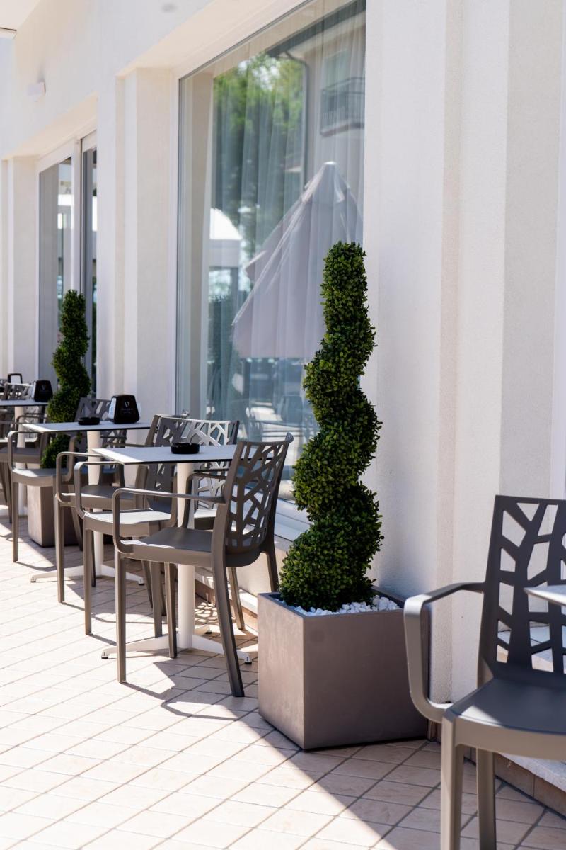Hotel Laura - Housity