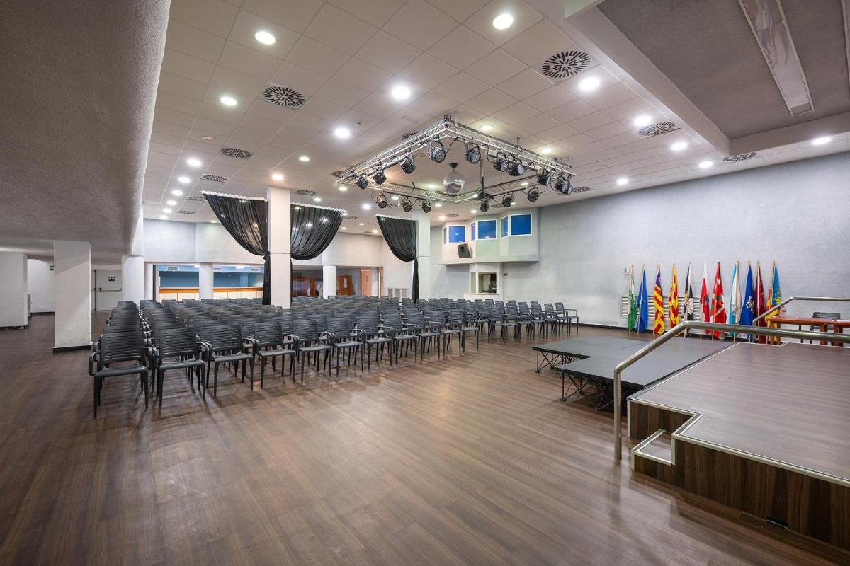 Zona business o sala de conferencias en Hotel Playas de Guardamar
