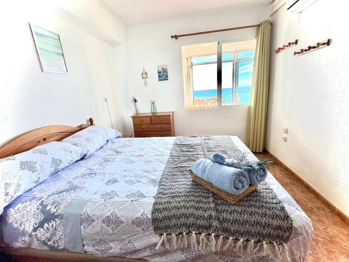 Oceanfront Apartment with Panoramic Seaview - Housity