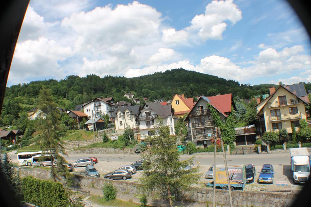 Willa Nad Strumykiem - Housity