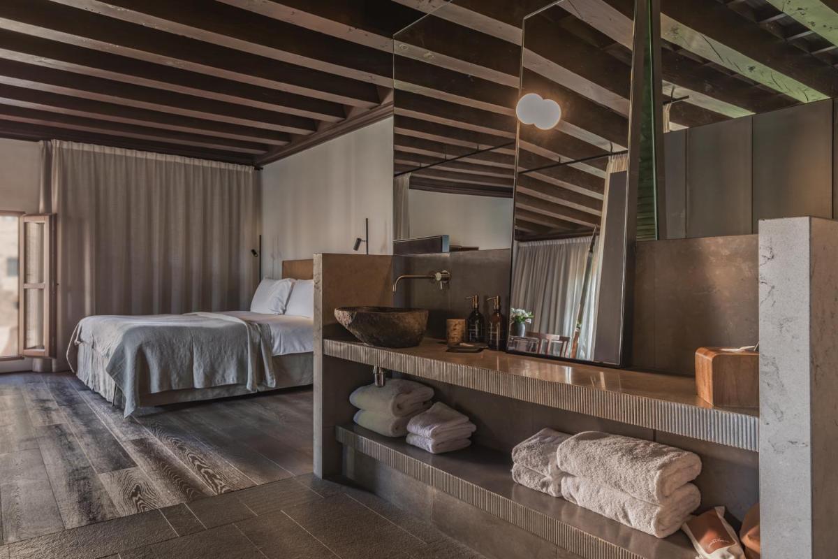 Cama o camas de una habitación en Nobis Hotel Palma, a Member of Design Hotels