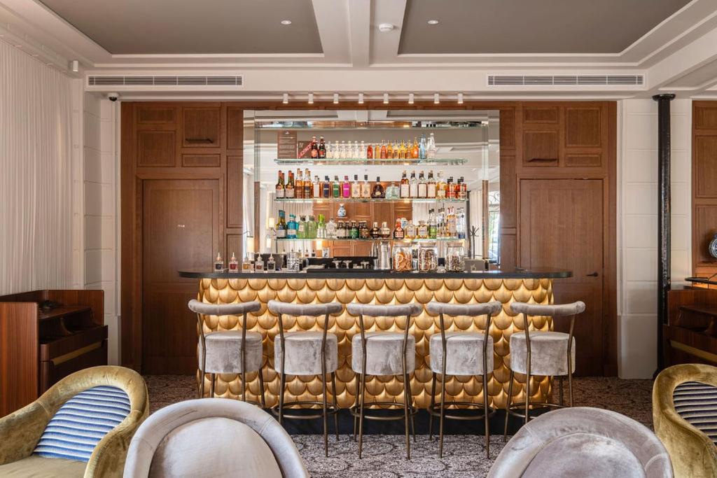 Boissons dans l'établissement Hôtel Les Lumières - Relais & Châteaux