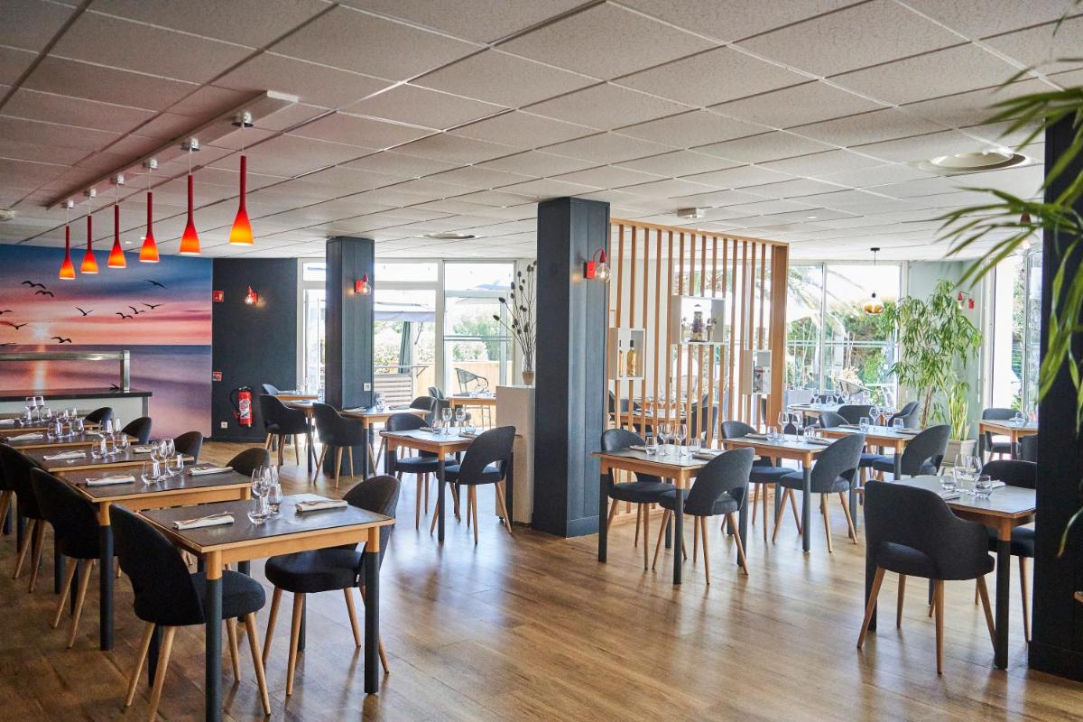 Restaurant ou autre lieu de restauration dans l'établissement Thalacap Île de Ré - Thalasso & Spa