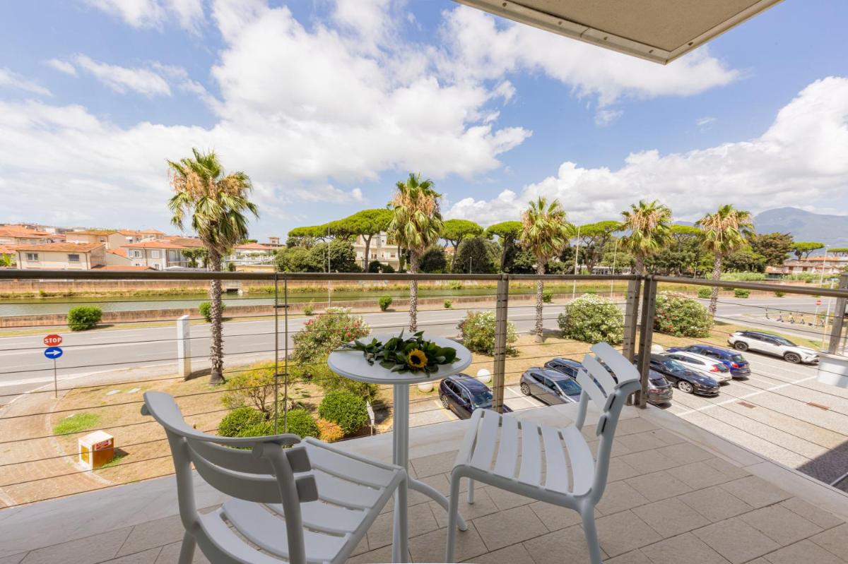 Hotel Viareggio - Housity