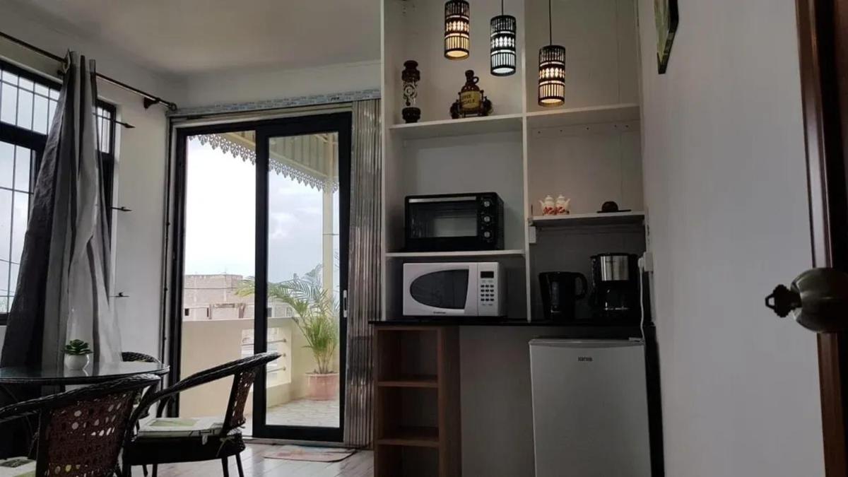 Spacious Apartment in Mahebourg with Sea View - Housity