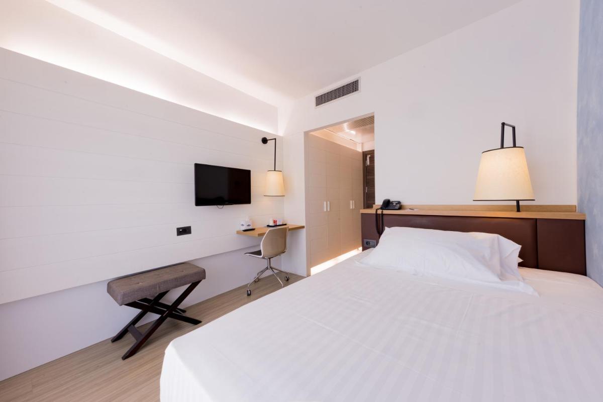 Hotel Viareggio - Housity