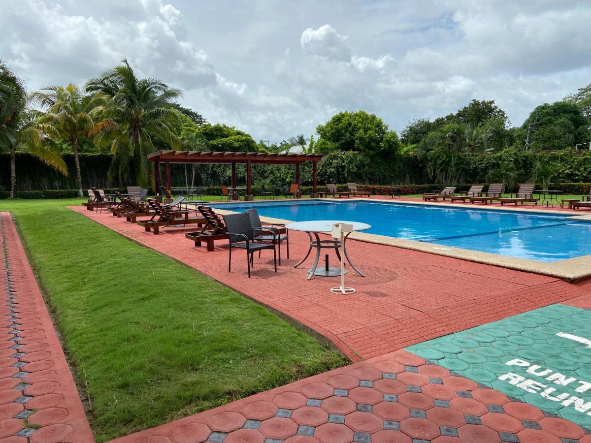 Hotel Baez Paraiso - Housity