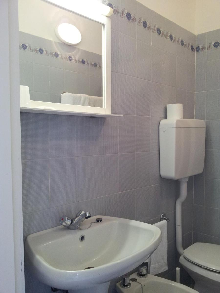 Hotel Elandra - Housity