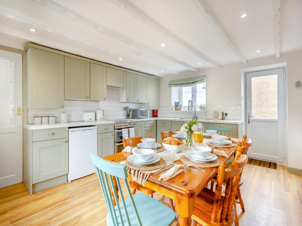 Emerald Cottage - Housity