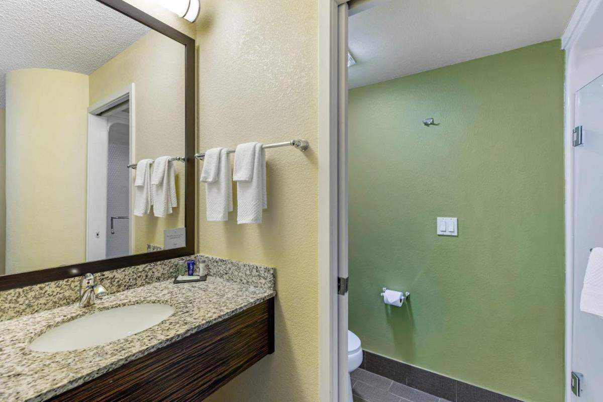 Sleep Inn Denver Tech Center - Housity