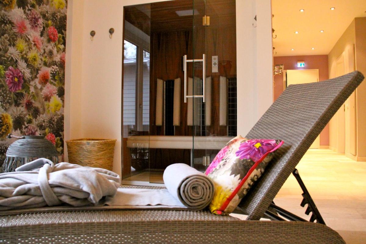 Hotel Gut Bardenhagen - Housity