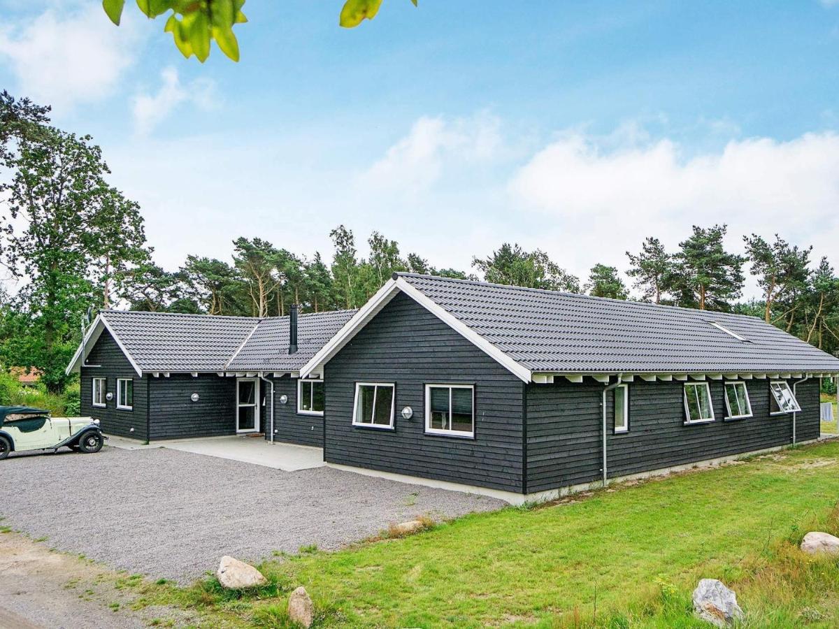 22 person holiday home in Nexø - Housity