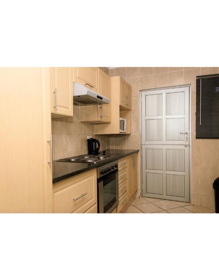 Mbuso Guest House - Housity