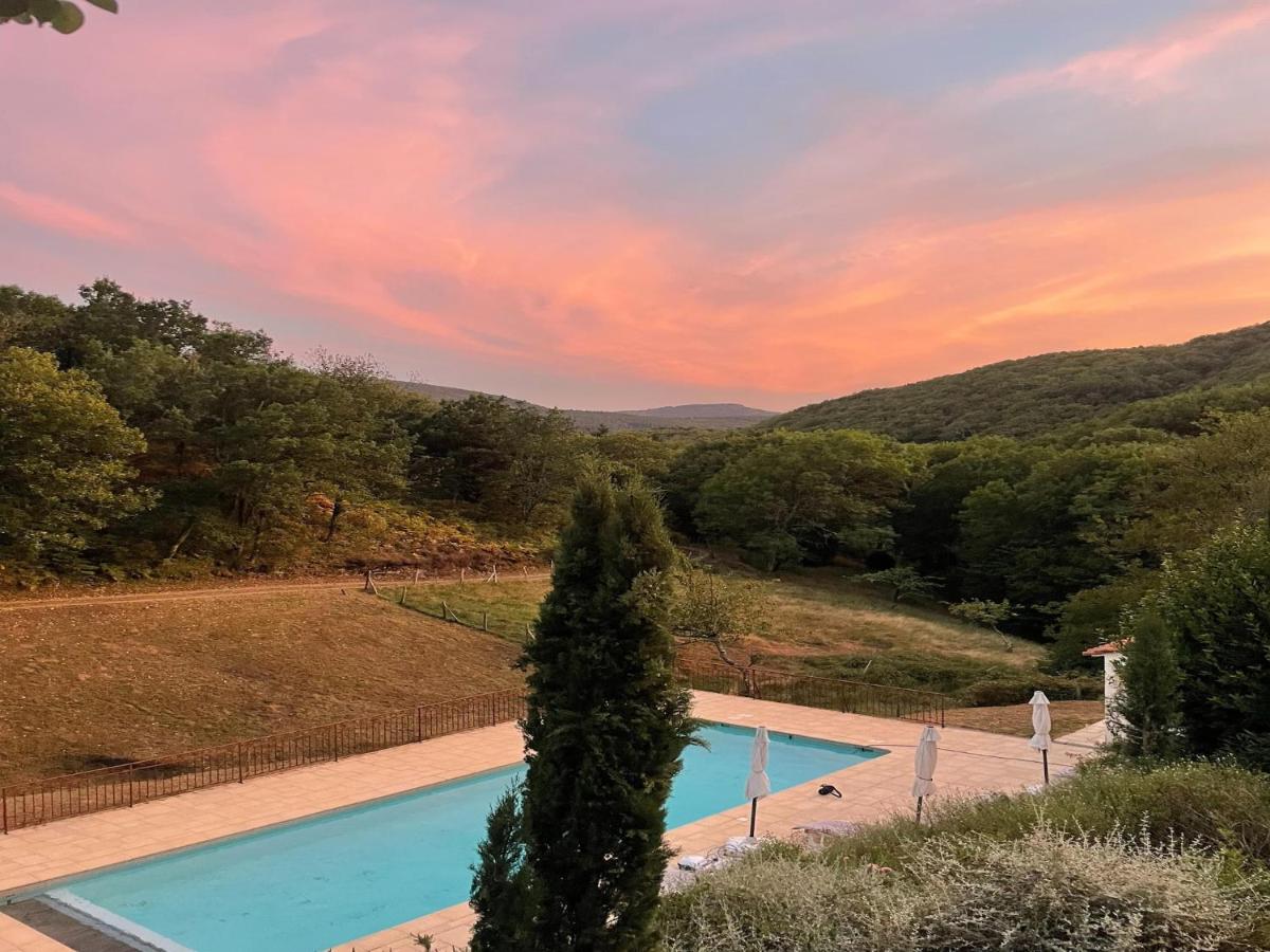 Hillside Haven in Courniou - Housity