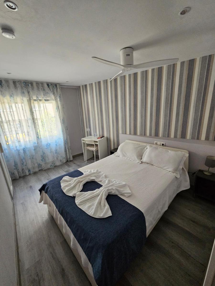 HOSTAL FONCALADA - Housity