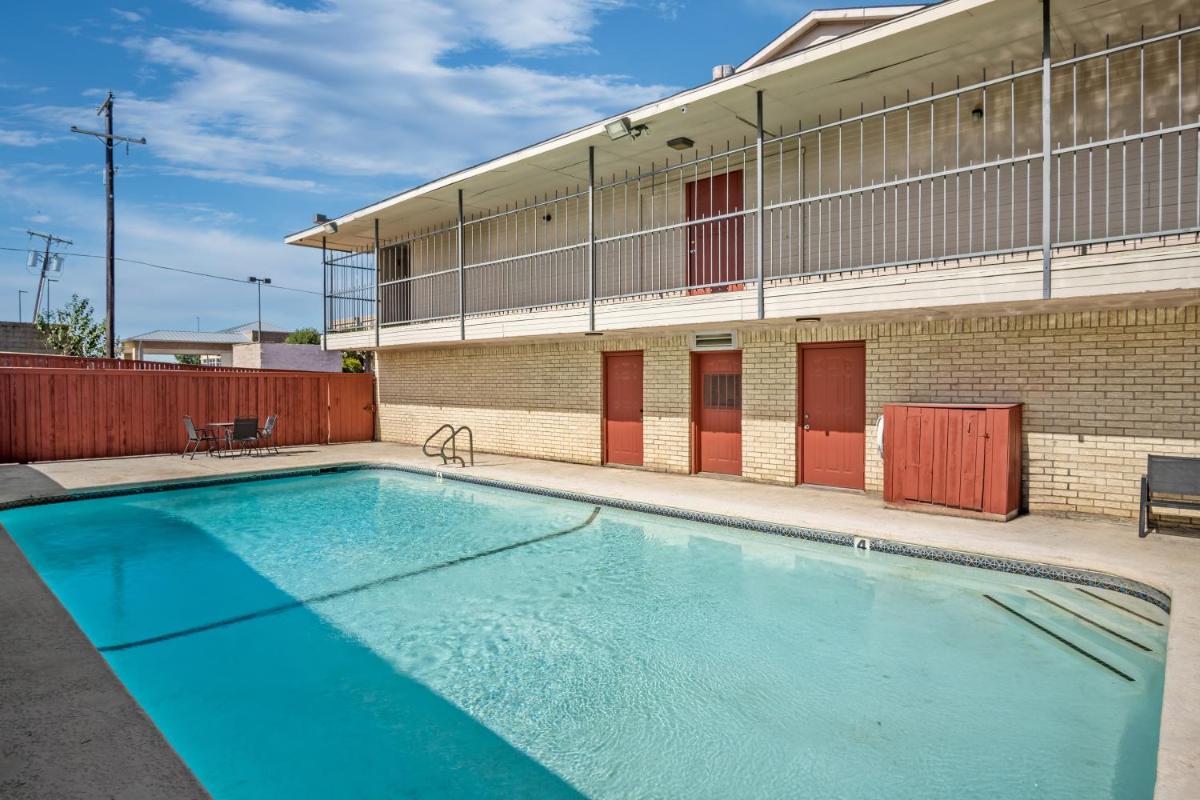 Americas Best Value Inn Midlothian - Housity