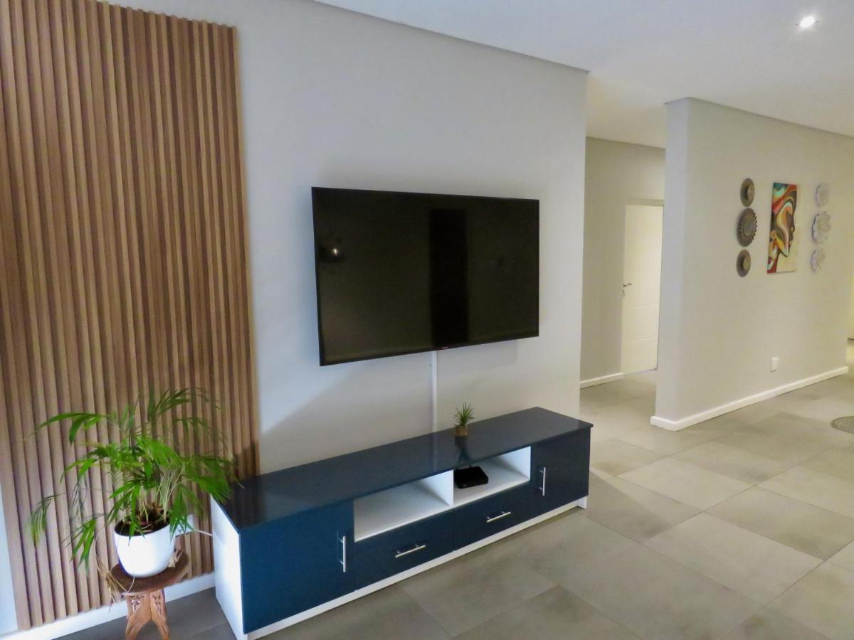 The Executive - Exclusive Self-Catering Apartments - Ezulwini - Housity