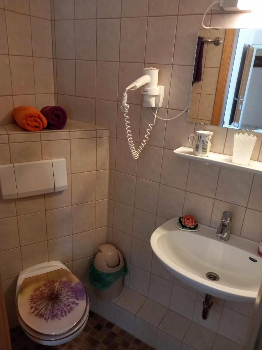 Pension zur frohen Einkehr - Housity