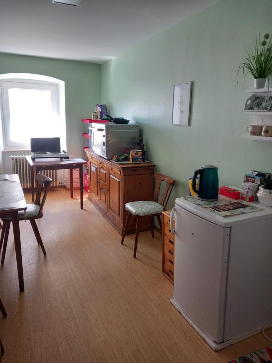 Pension zur frohen Einkehr - Housity