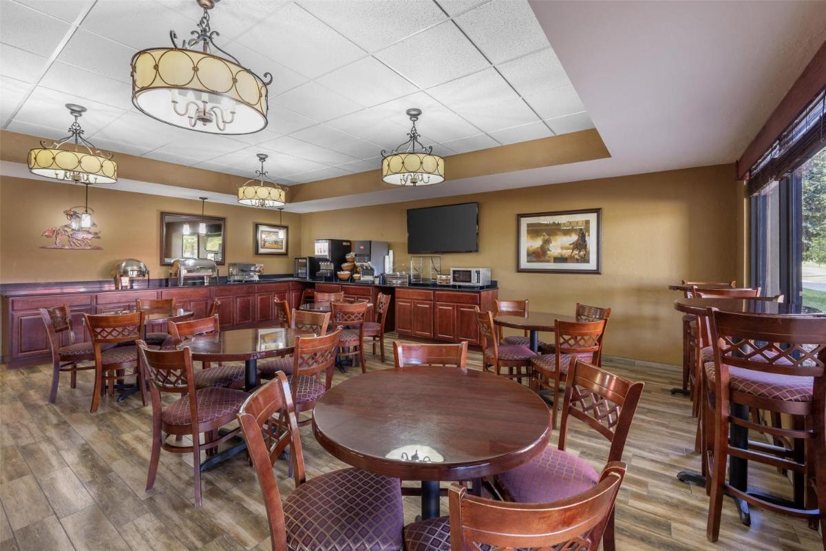 Best Western North Edge Inn - Housity