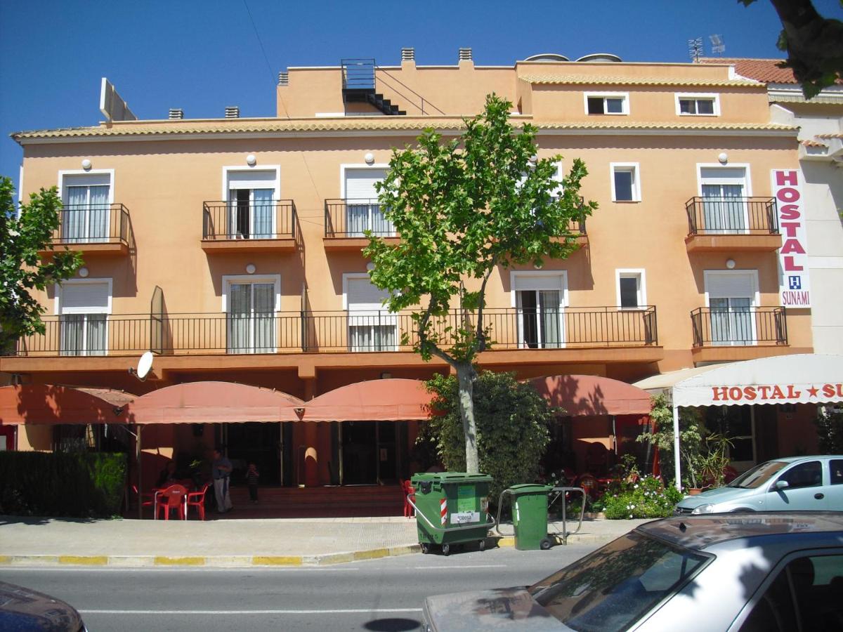 Hostal Sunami - Housity