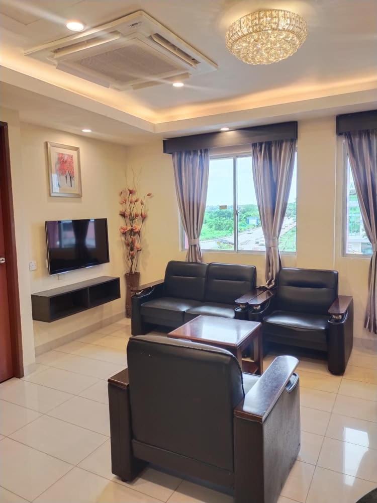 Hotel & Apartment Ambassador 3 - Housity