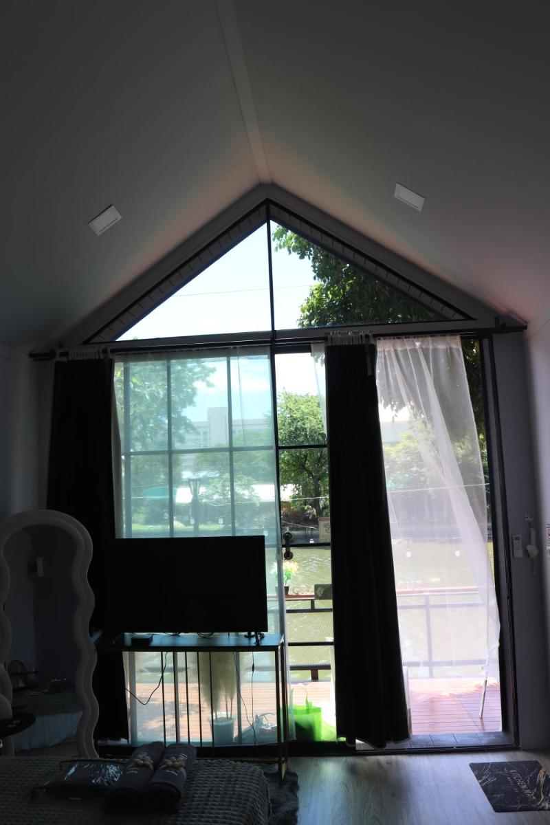 Grace Riverfront - Housity