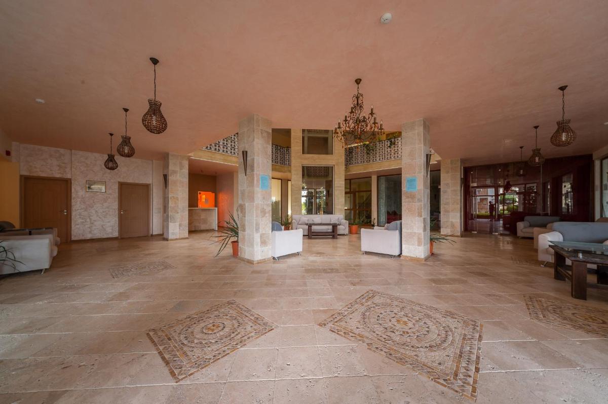 MAISONETTES in Royal Bay Residence and SPA - Housity