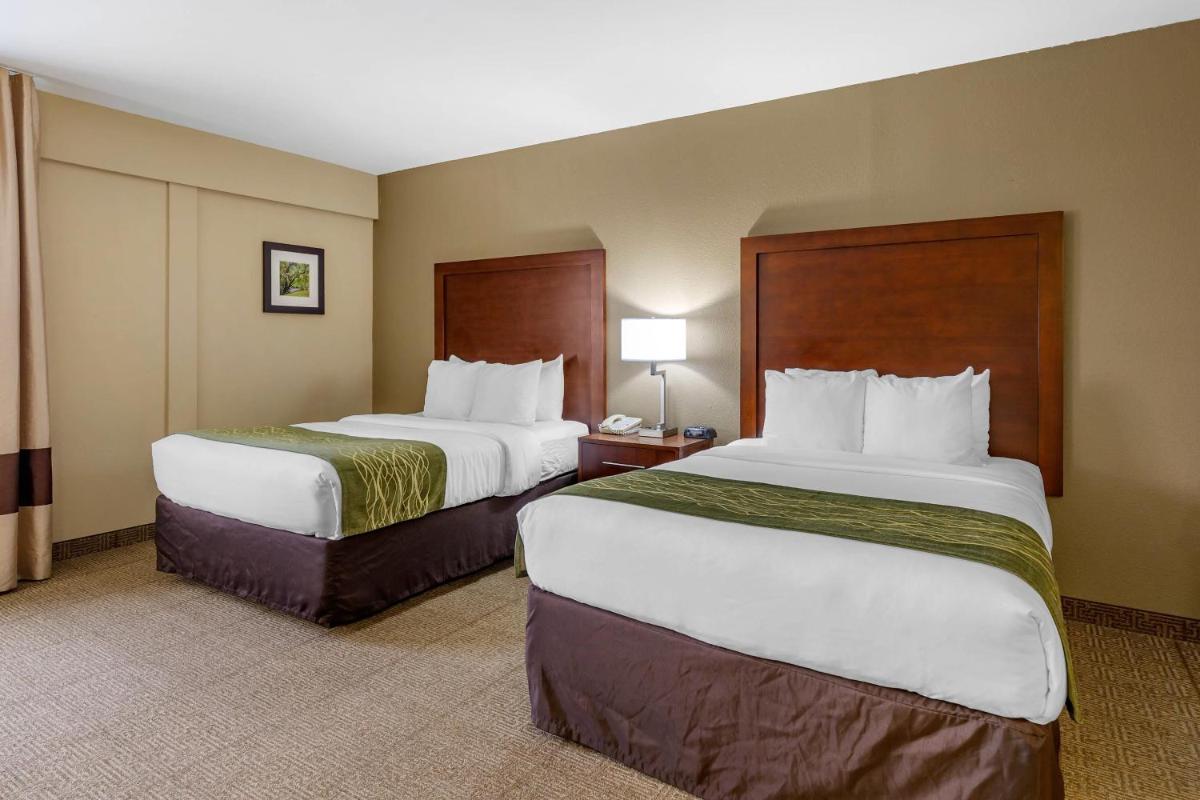 Comfort Inn Aikens Center - Housity