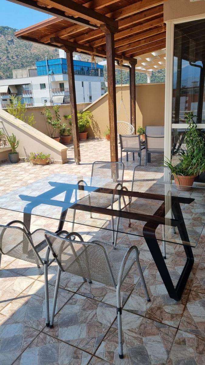 Luis Penthouse - Hizvo
